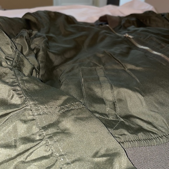 Bomber Jacket - Picture 5 of 5